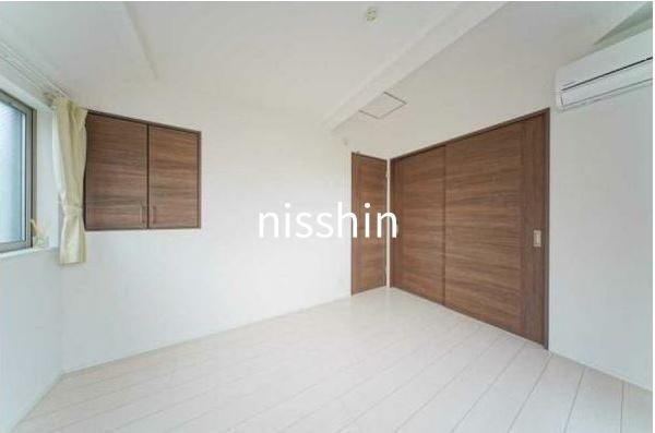 新宿区中里町の貸家