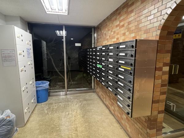 ウエストサイド新宿御苑