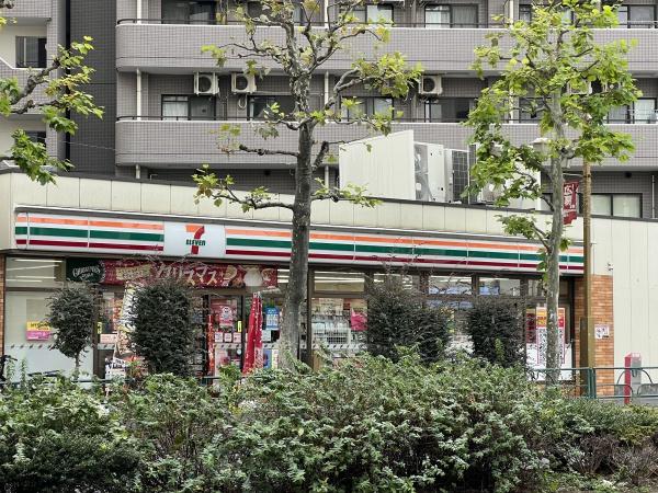 クレイラ西早稲田(セブンイレブン西早稲田1丁目店)