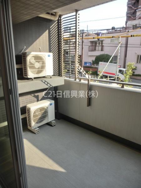 新宿区市谷柳町のマンション