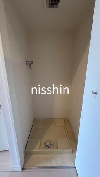 新宿区市谷本村町のマンション