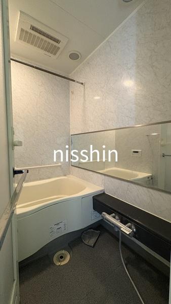 新宿区市谷本村町のマンション
