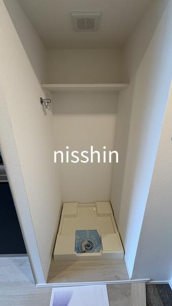 新宿区市谷本村町のマンション