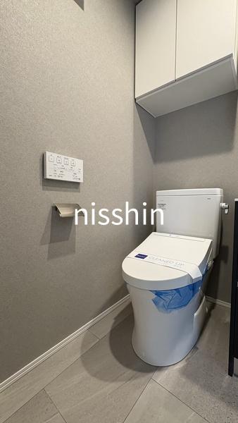 新宿区市谷本村町のマンション