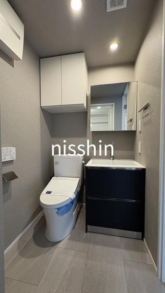 新宿区市谷本村町のマンション