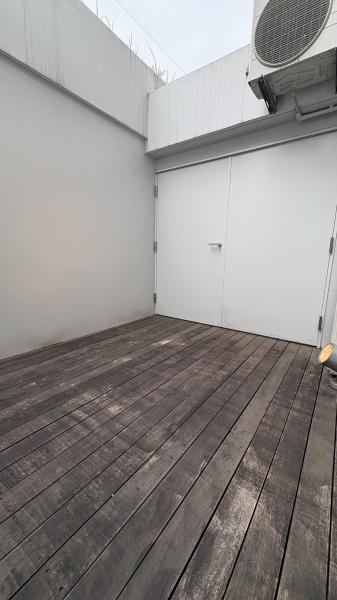 新宿区市谷薬王寺町のマンション