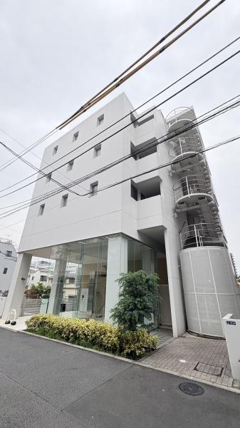新宿区市谷薬王寺町のマンション