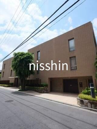 新宿区市谷加賀町２丁目のマンション
