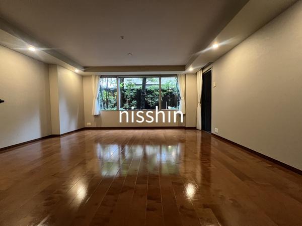 パークコート市谷加賀町二丁目