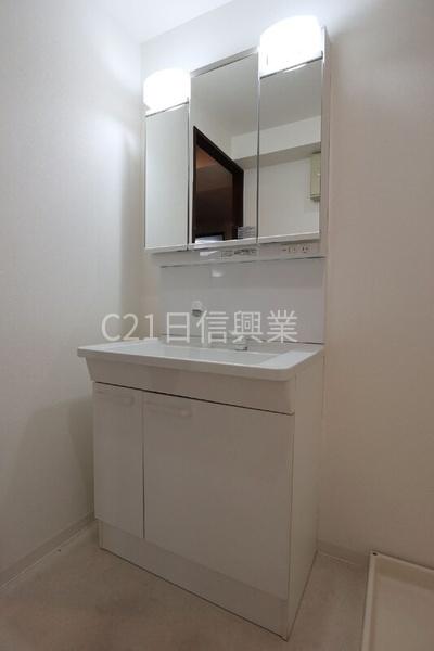 新宿区戸山１丁目のマンション