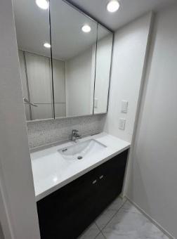 中野区本町４丁目のマンション