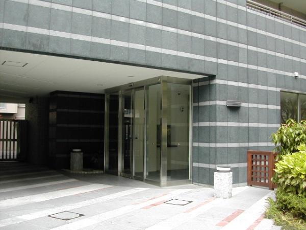 パークホームズ市谷薬王寺セントガレリア