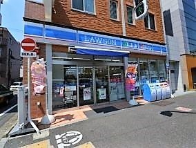 新宿区市谷薬王寺町のマンション(ローソン市谷仲之町店)