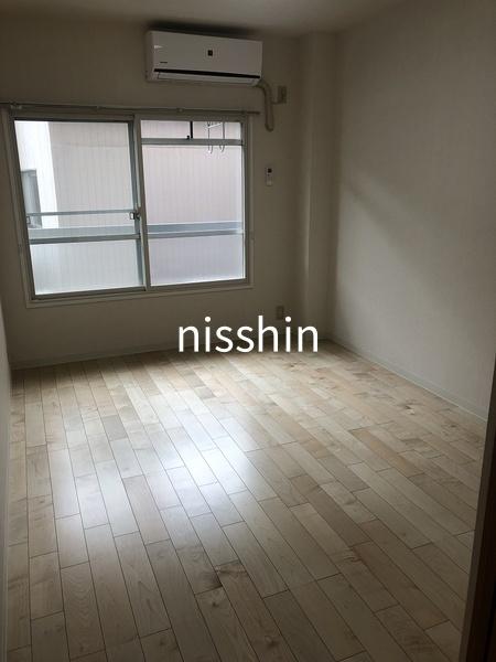 新宿区市谷柳町のマンション