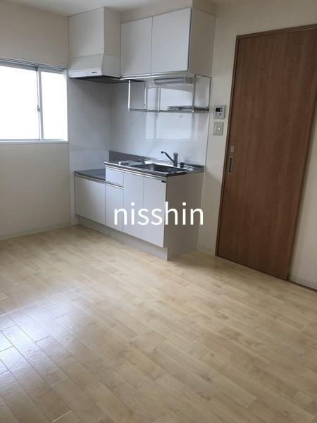 新宿区市谷柳町のマンション