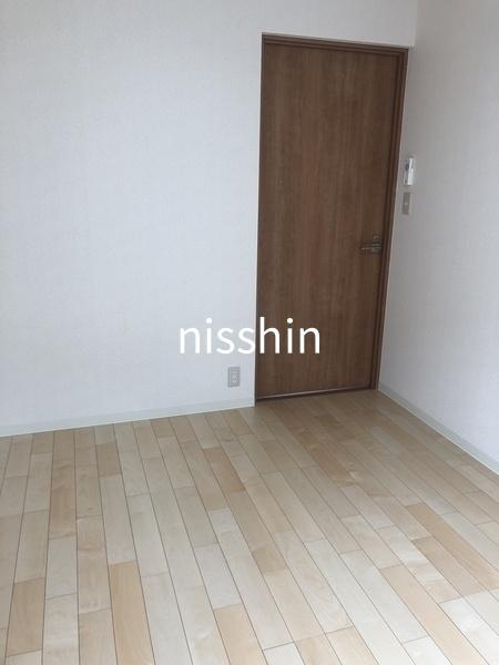 新宿区市谷柳町のマンション