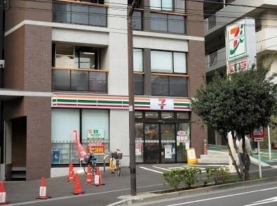 新宿区弁天町のマンション(セブンイレブン市谷柳町店)