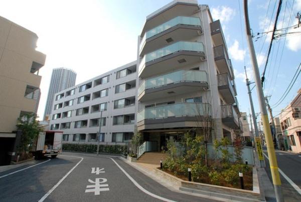 新宿区市谷台町のマンション
