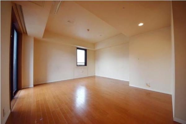 千代田区麹町３丁目のマンション