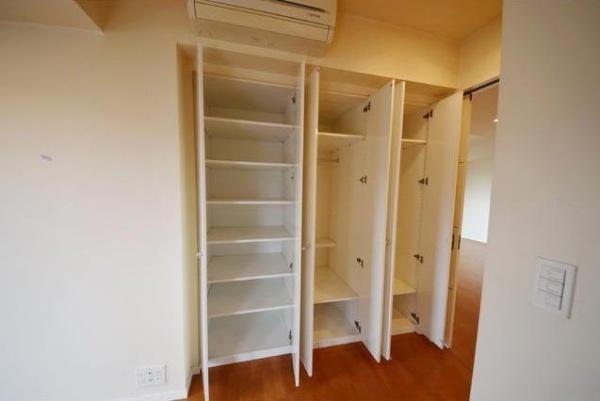 千代田区麹町３丁目のマンション