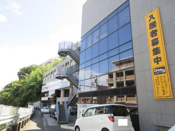 ニューウェル生田ビル