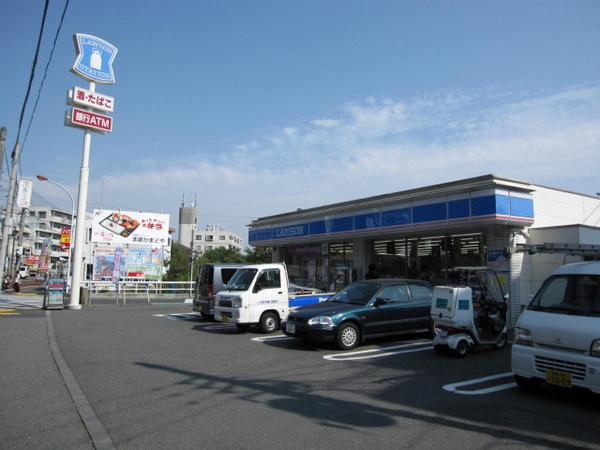 光シャンブル生田(ローソン川崎生田八丁目店)