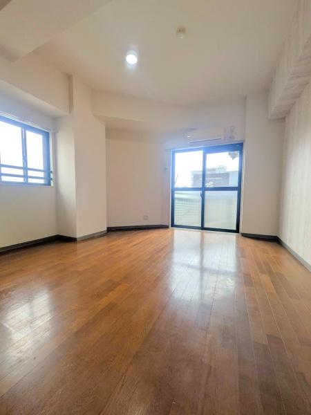 エスポワール・ハマダ