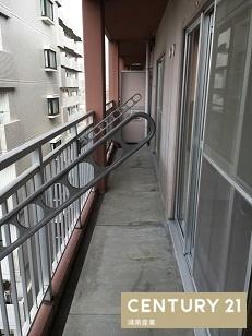 イーストマンション