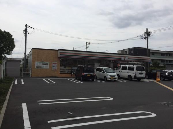 中鴻池町２丁目文化(セブンイレブン　東大阪中鴻池店)