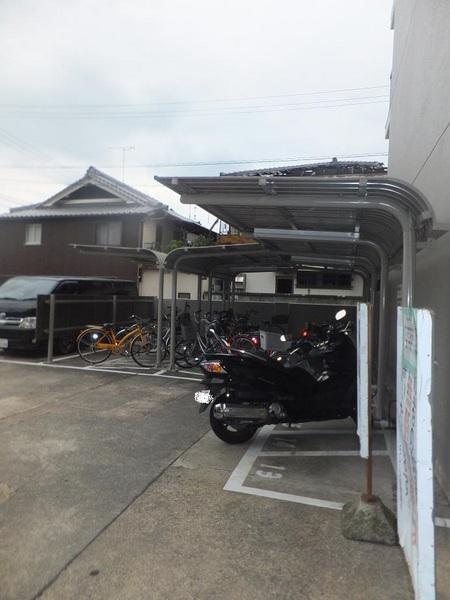 大和高田市日之出西本町のマンション