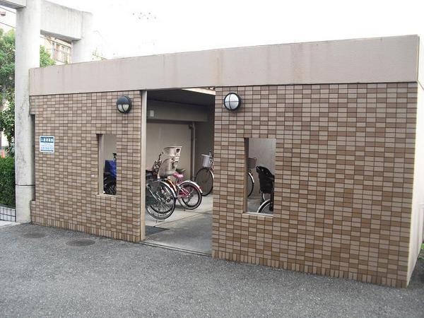 鴻池クレスト