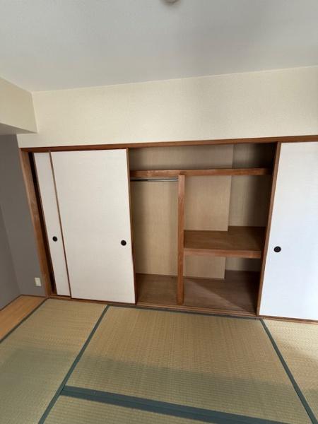 イーストマンション