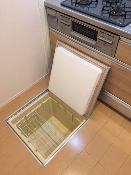 コンフォールミタニ