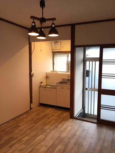 新田西町借家