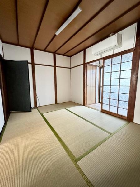 灰塚５丁目平屋南棟東２