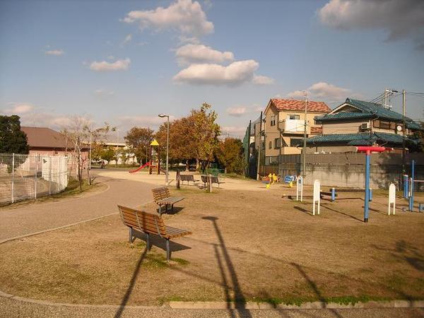 シャーメゾン灰塚B(東諸福公園)