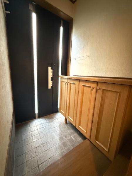 御供田２階建貸家