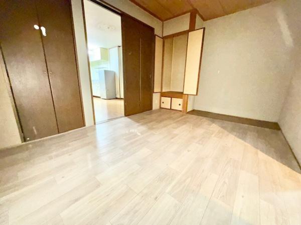 御供田２階建貸家
