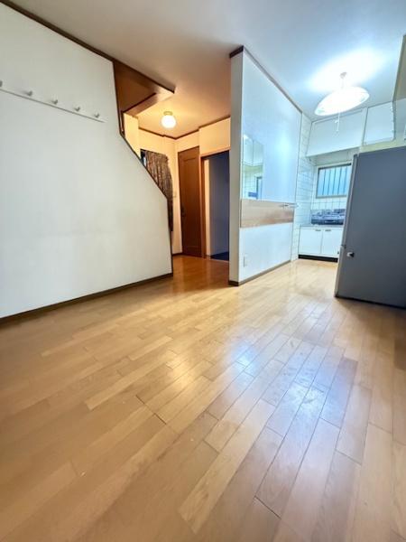御供田２階建貸家