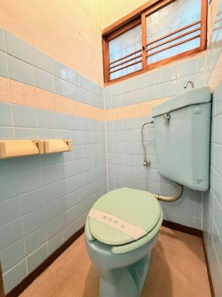 灰塚4丁目生駒貸家(トイレ)
