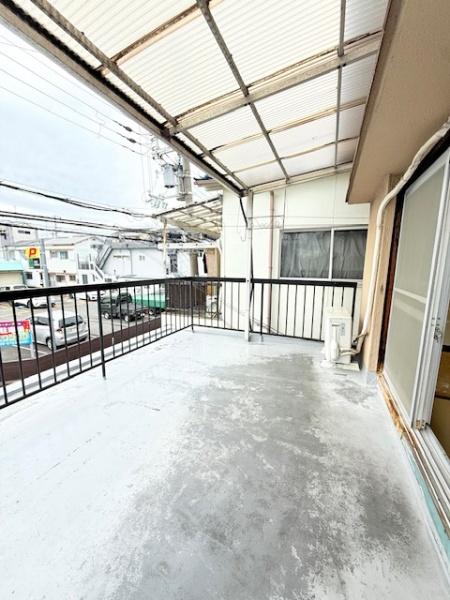 灰塚4丁目生駒貸家(バルコニー)