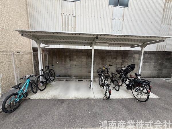 エマイユ鴻池