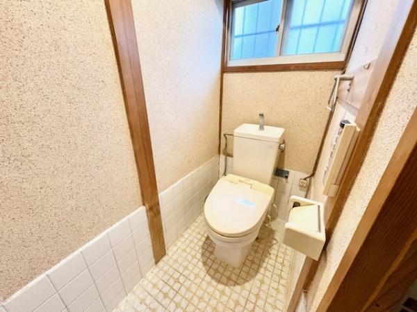 東大阪市中鴻池町２丁目のテラスハウス