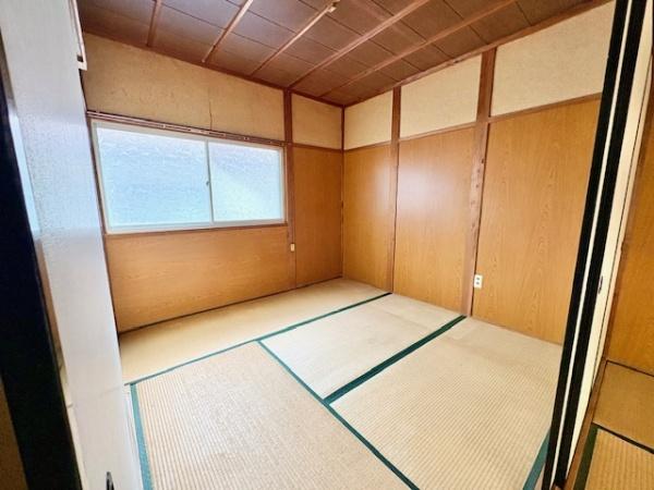 東大阪市中鴻池町２丁目のテラスハウス