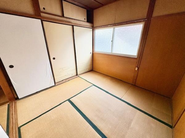 東大阪市中鴻池町２丁目のテラスハウス