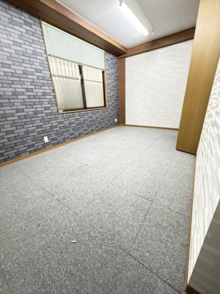 鴻龍苑店舗事務所