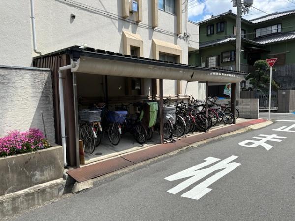 コンフィー鴻池新田駅前