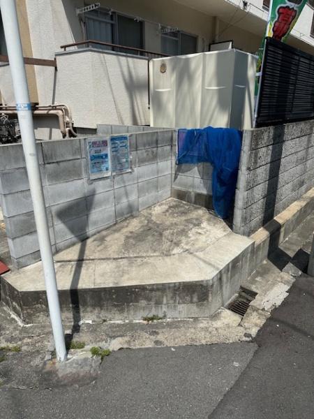 コンフィー鴻池新田駅前