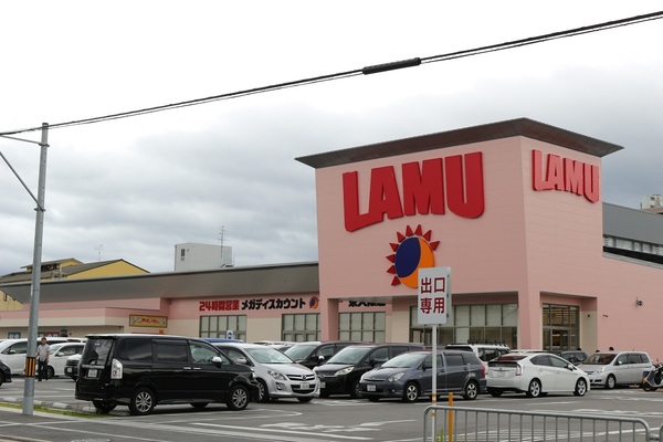 ヴェスタｉｎ盾津(ラ・ムー東大阪店)