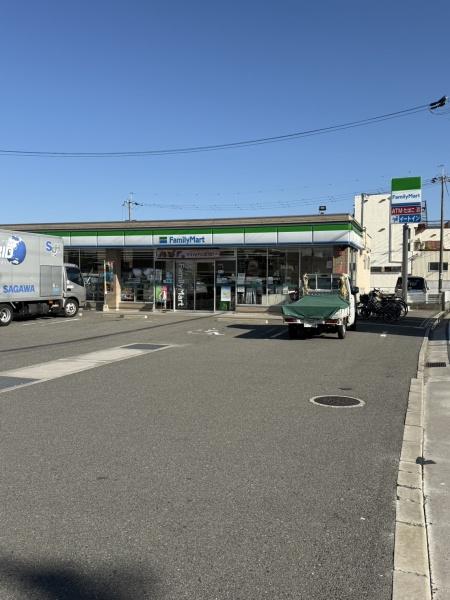 灰塚パークサイドビレッジ(ファミリーマート東大阪東鴻池店)